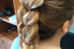 χτενισματα-με-πλεξουδες_10